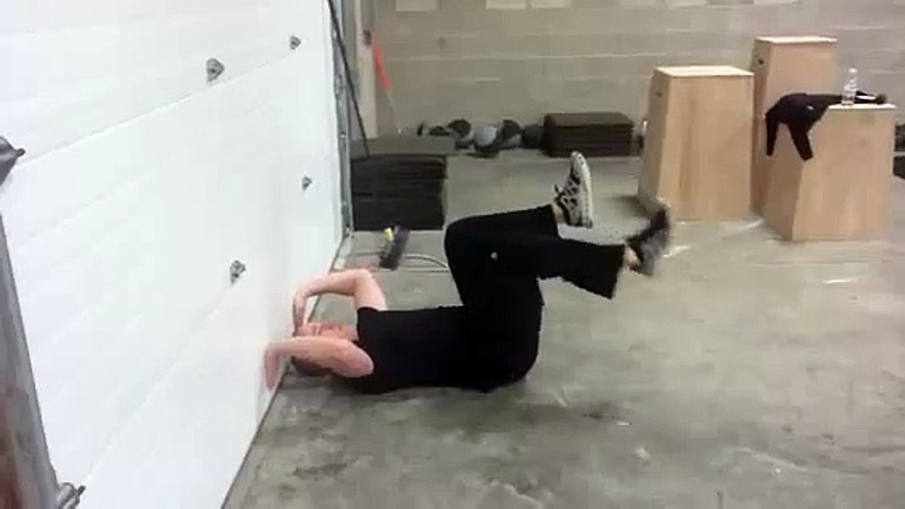 Wall Press Abs