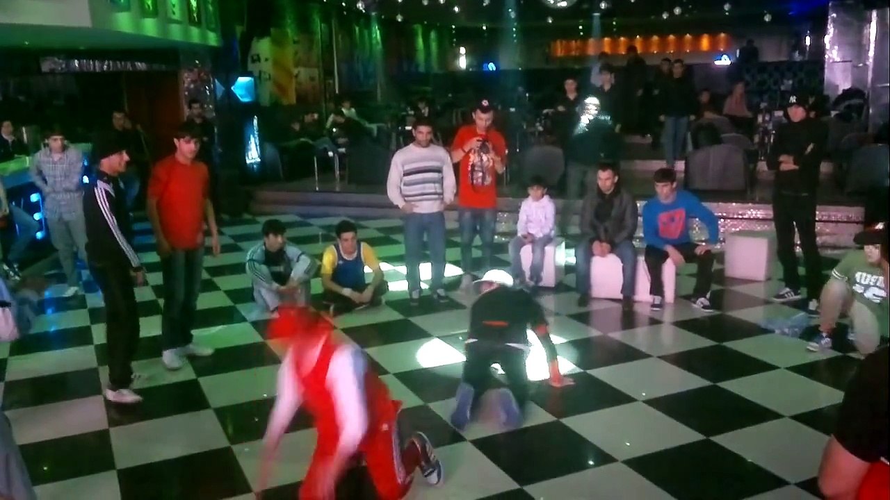 AZBBOYS-CRAZY TIME CREW vs UNIVERSAL CREW.mp4