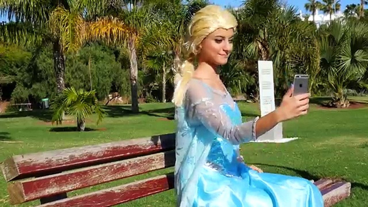 Spiderman vs Venom vs Frozen Elsa - Elsa Kidnapped - Real Life Superheroes Movie