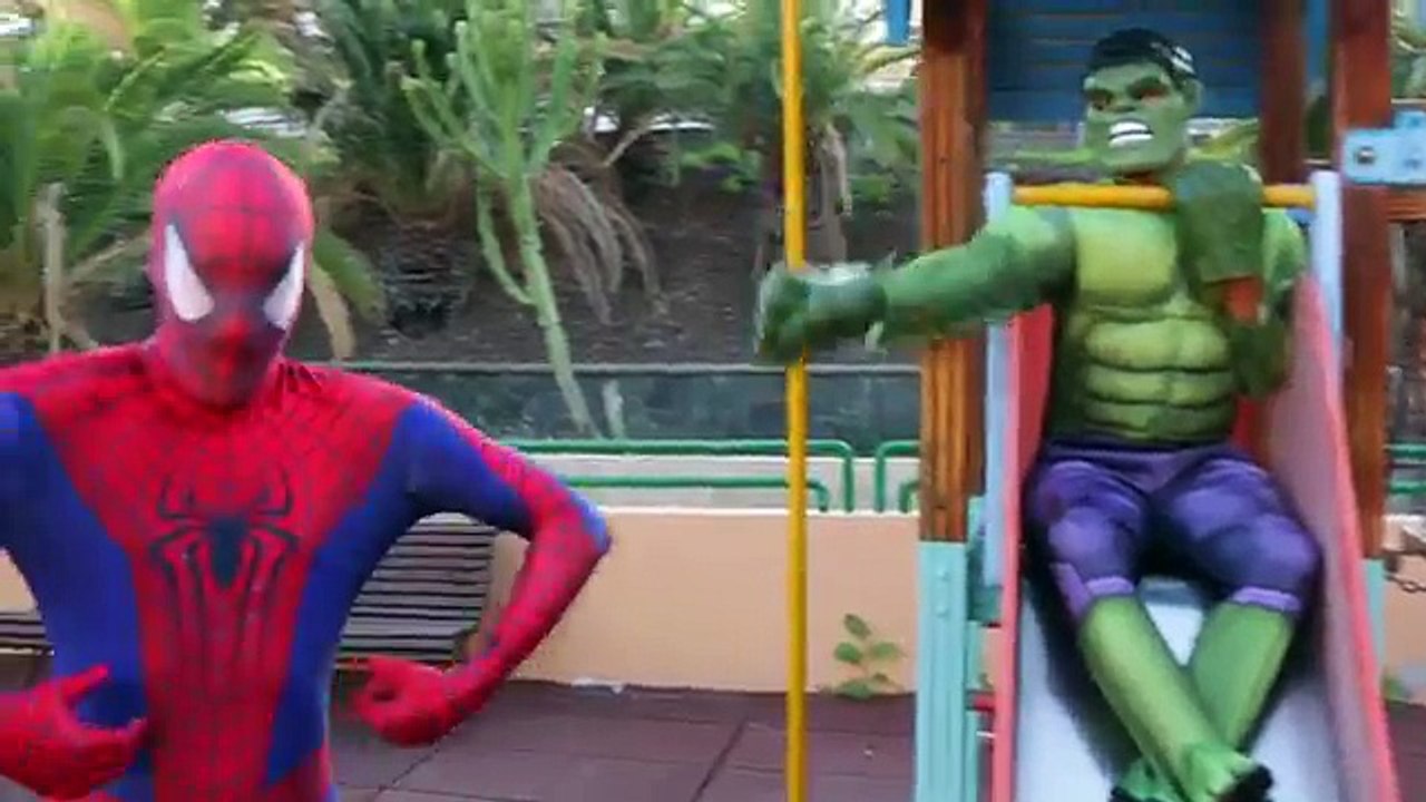 Spiderman vs The Incredible Hulk - Superhero Movie - Battle in Real Life!