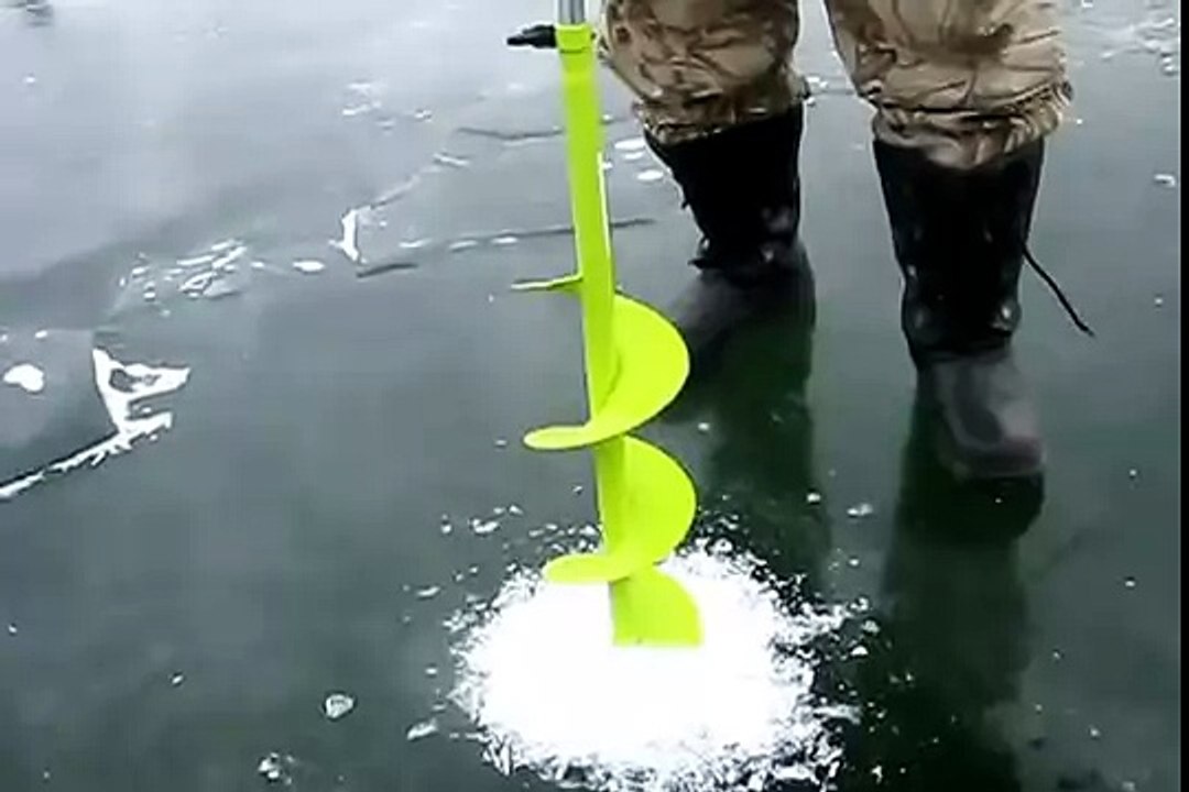 Зимняя рыбалка,ловим судака!