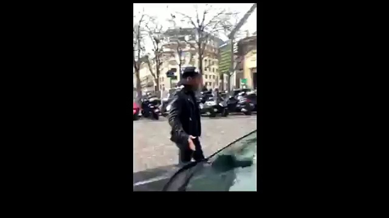 Van der Wiel s'embrouille dans la rue face à un marseillais
