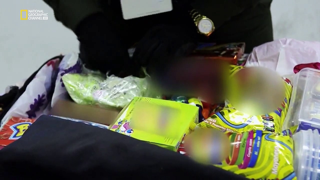 Airport Security Colombia S01E02