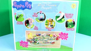 Peppa Pig Tree House Playset with Mummy Daddy George and Peppa!