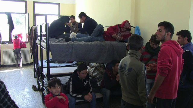 Migrants stuck in Athens after Balkans' border restrictions