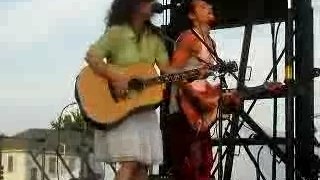 Lynn Drury au Mid-City Bayou Festival.