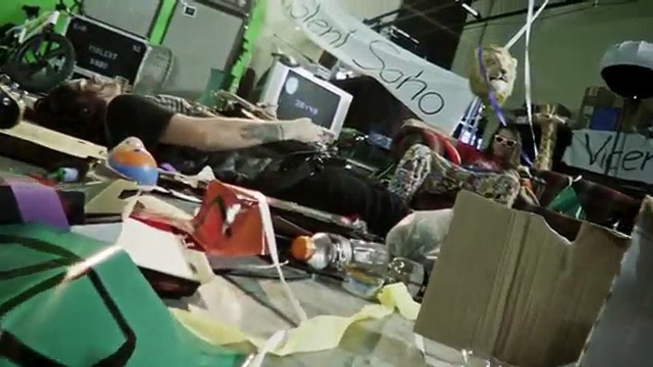 Violent Soho make a mess of their video for “Viceroy” watch