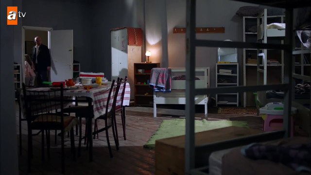 Canan, Elifi tehdit ediyor: Eve Dönüş 17. Bölüm atv