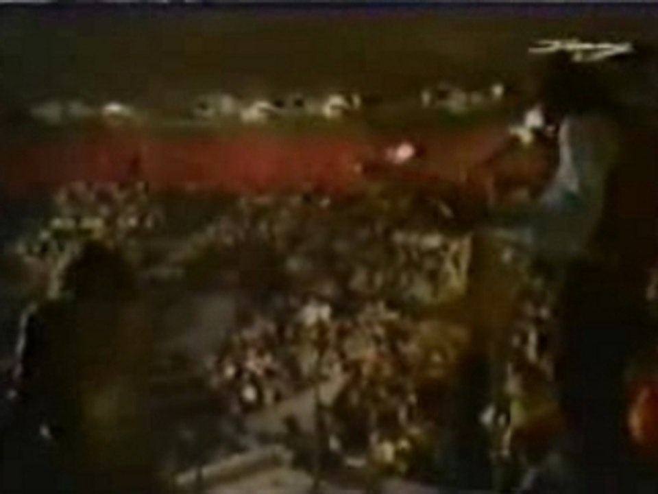 Pink Floyd -  Flaming Live