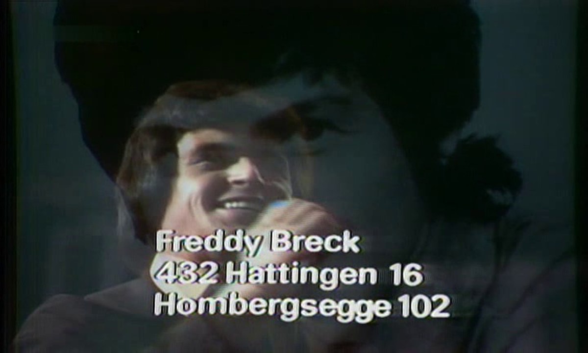 Mit einem bunten blumenstrauss 1975