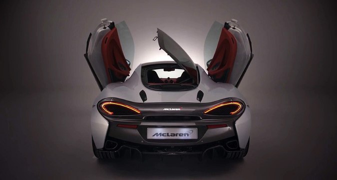 La McLaren 570GT reçoit un toit panoramique et un hayon arrière vitrés