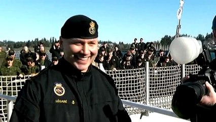 Canadian Navy makes history with kiss between sailor and same-sex partner