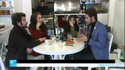 مرشحون الانتخابات الإيرانية يحاولون استقطاب أصوات الشباب