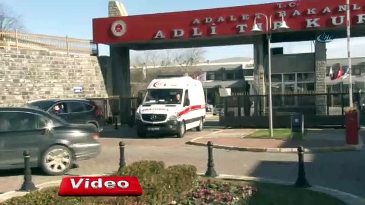Patlamada ölenlerin cenazesi Adli Tıp Kurumuna getirildi