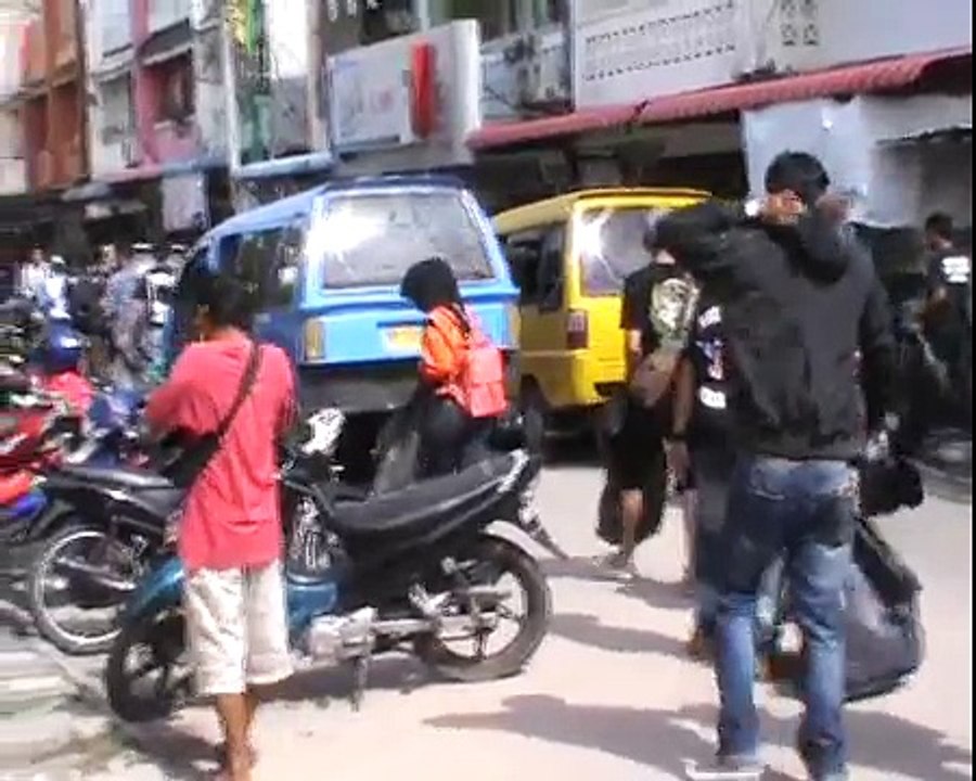 Buang Sampah Sembarangan Bakal Diberi Sanksi