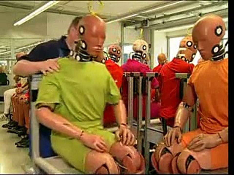 ► Smart Fortwo VS Mercedes E Class CRASH TEST