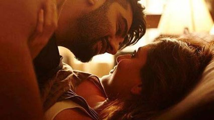 Kareena Kapoor and Arjun Kapoor Get Intimate | Ji Huzoori Song | Ki & Ka