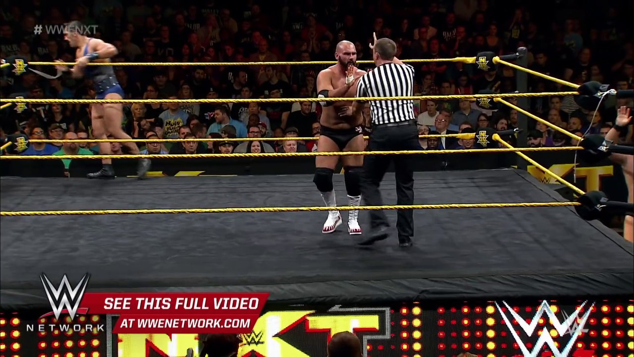 Dash & Dawson vs. The Vaudevillains – NXT Tag Team Championship Match ׃ WWE NXT, Nov. 25, 2015