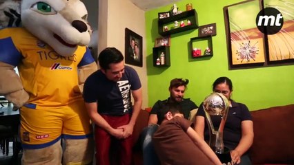 Fanática de Tigres recibió a la Copa en su casa