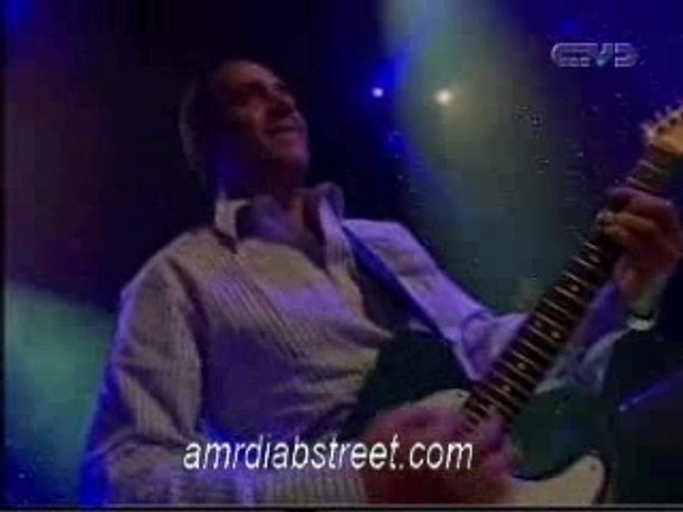amr diab - khaleny gambak live at Dubai 2004