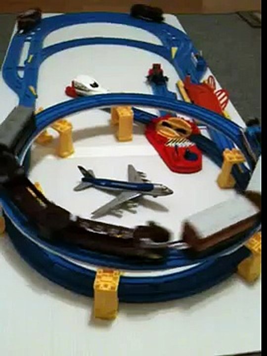 トーマス