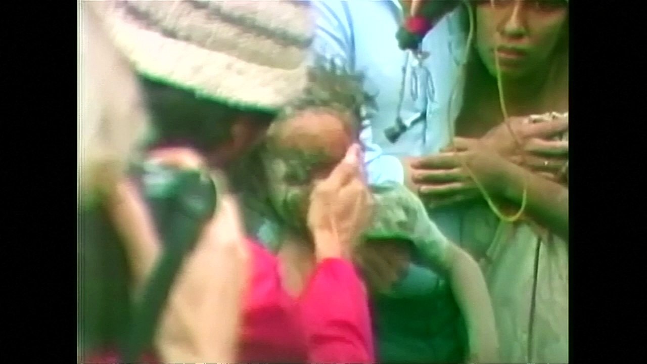 Sisters reunited 30 years after volcano separated them