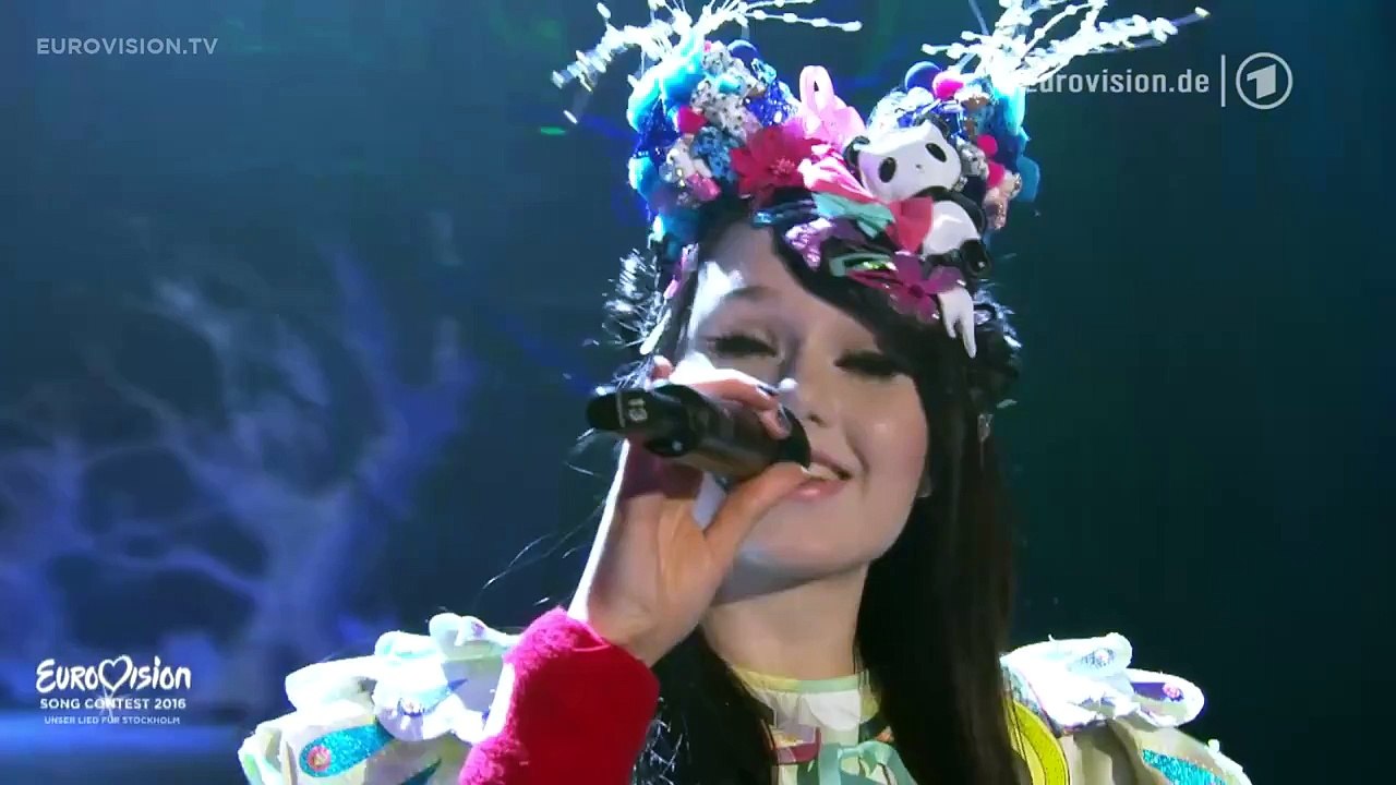 ghost - jamie-lee kriewitz