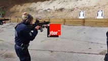 Les instructeurs de la Préfecture de Police de Paris testent les nouvelles armes lourdes