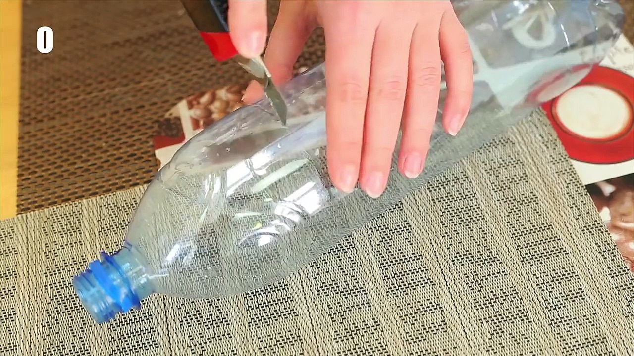 Как хранить чашки компактно  как сделать органайзер для чашек