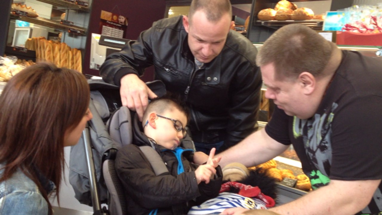 Nez rouges, un gâteau pour un enfant malade