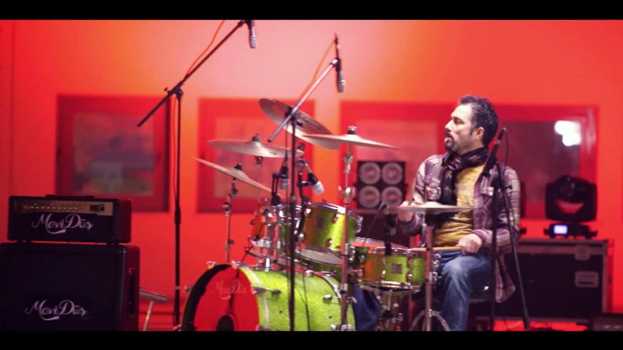 Mavi Düş - Gitme (official video) [FULL HD]