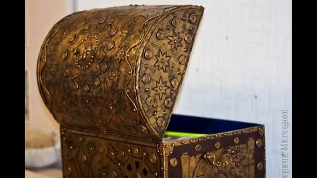 Сундук из папье-маше