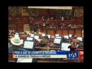 Pese a que se levantó la vacancia, la Asamblea trabaja a medias