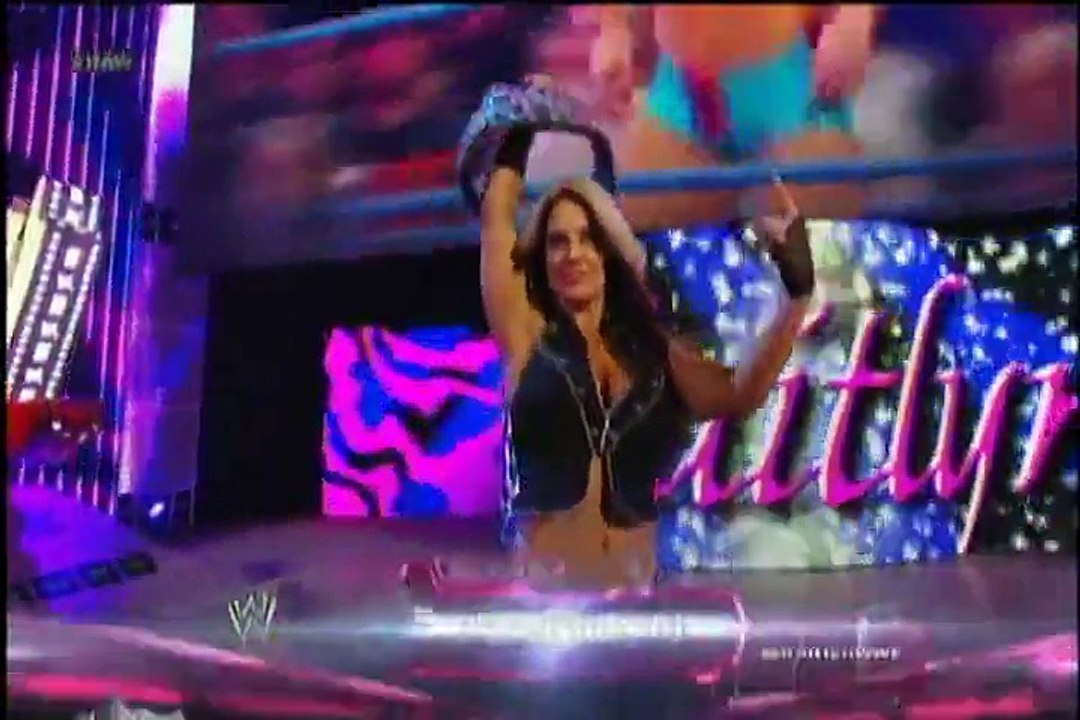 WWE The Bella Twins, Aj Lee vs Kaitlyn show