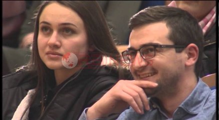 Sondazhet e Ramës: 11% duan të anëtarësohen në PS, vetëm 3% në PD- Ora News