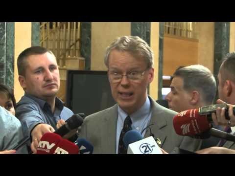 NDERKOMBETARET DENOJNE DHUNEN, “OPOZITA PO CENON DEMOKRACINE E VENDIT” LAJM mpg