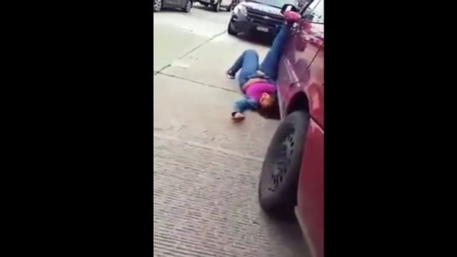 Чёрная женщина под спайсом Наркотик для девушки оказался тяжелым