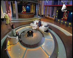 سارة طولان تعرض في «أنا مصر» أزياء أنيقة للحوامل