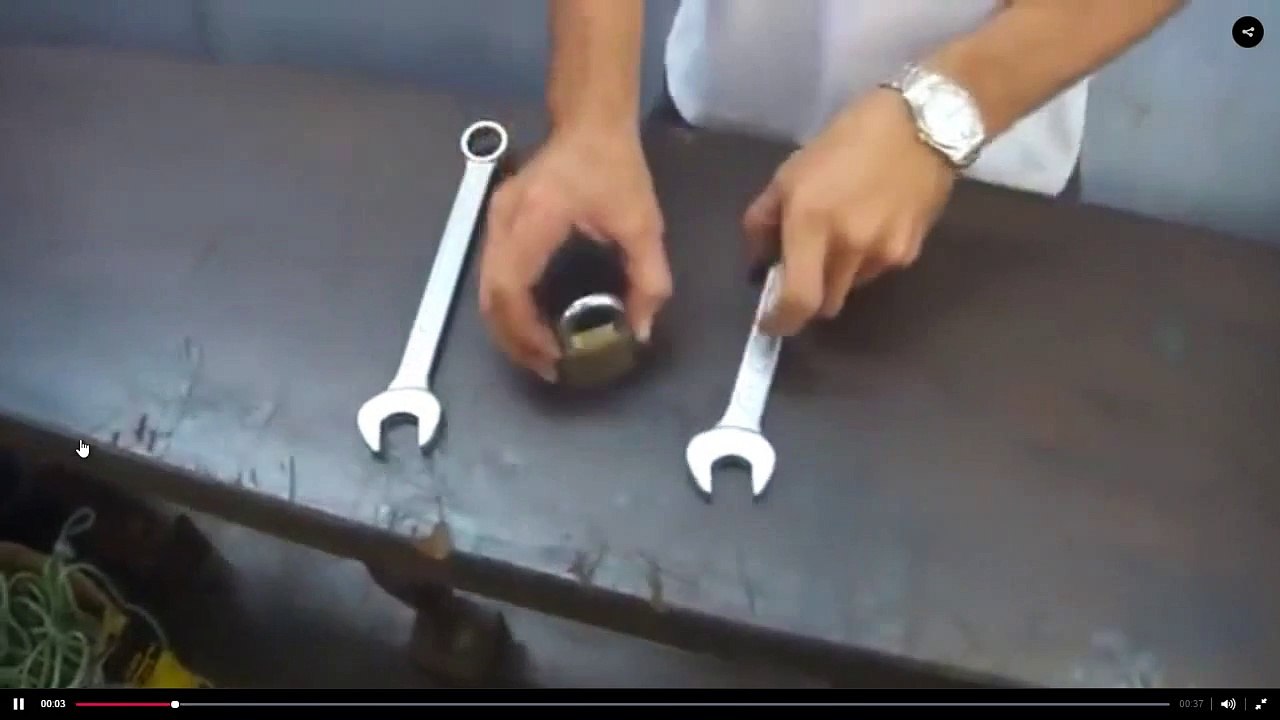 Astuce pour ouvrir un cadenas avec des clés plates.!