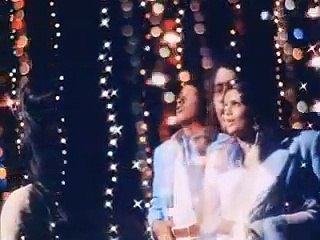 Roti Kapada Aur Makaan with eng subs part 16/18