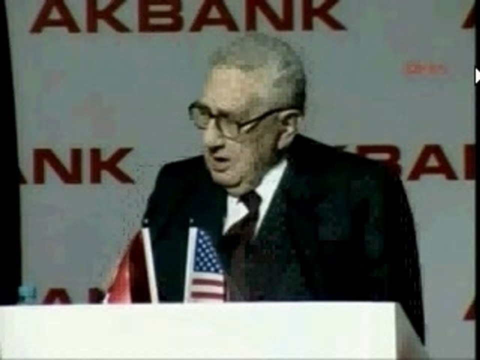 Bilderberger Kissinger  at "NWO Conference"