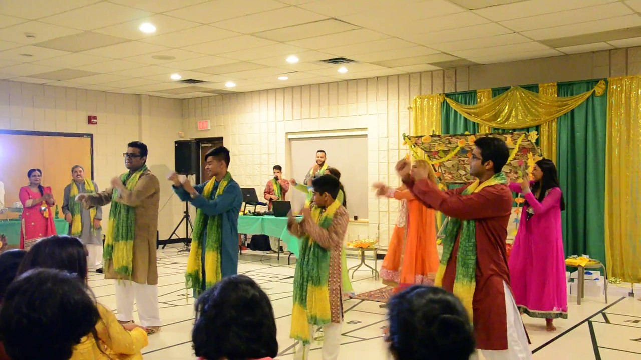BANNO KI SAHELI  Mehndi Dance 2016