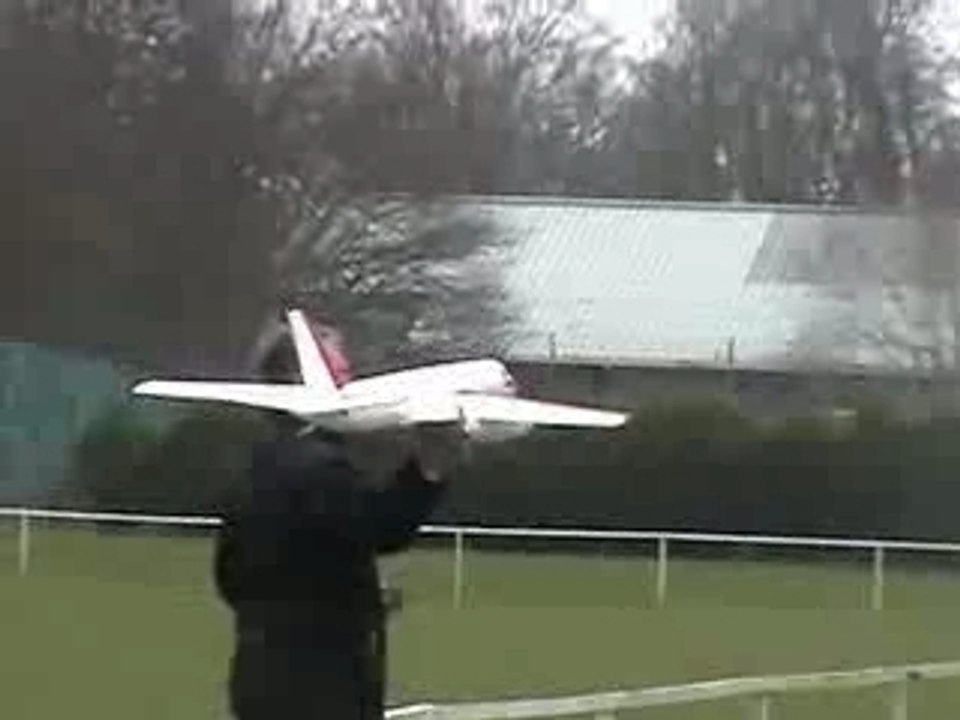 Crash bi réacteur 1 mort modelisme