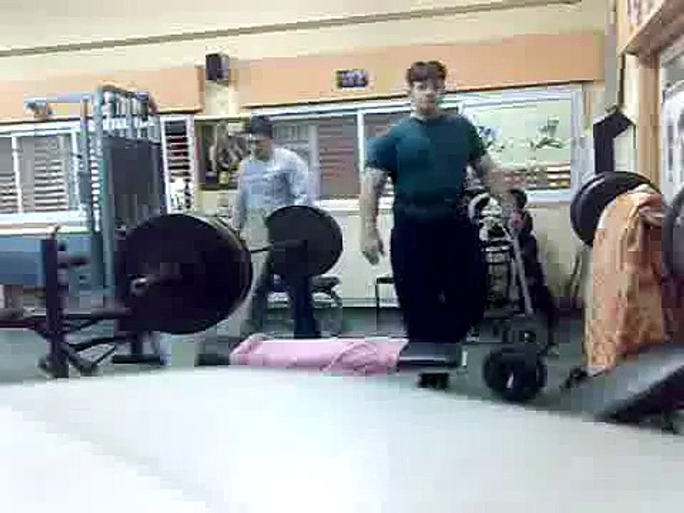 bench raw 200 kg training  Alexey Sapozhnikov