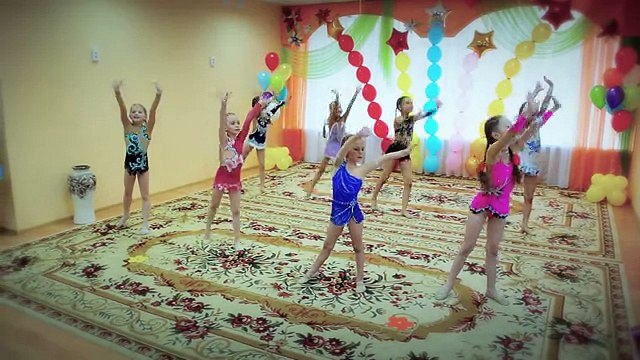 Художественная гимнастика выступление 8 мая детсад 20