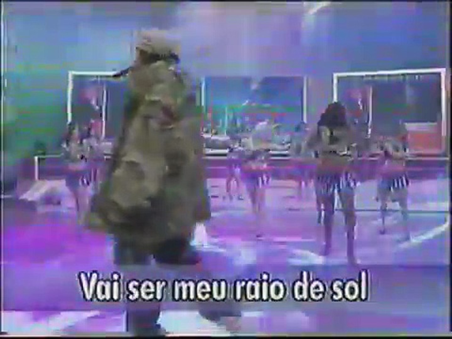 Charlie Brown Jr - Domingão do Faustão ao vivo em 2006 - Parte 1
