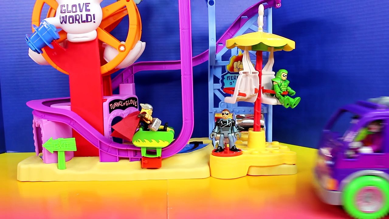 Imaginext Batman Penguin and Green Arrow have a Launcher Battle Joker Riddler Robin included