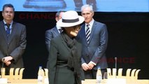 Hospitalizan en Nueva York a la artista Yoko Ono