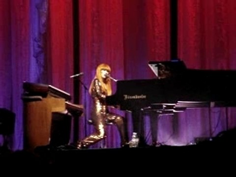 Tori amos in paris - crucify june 0207