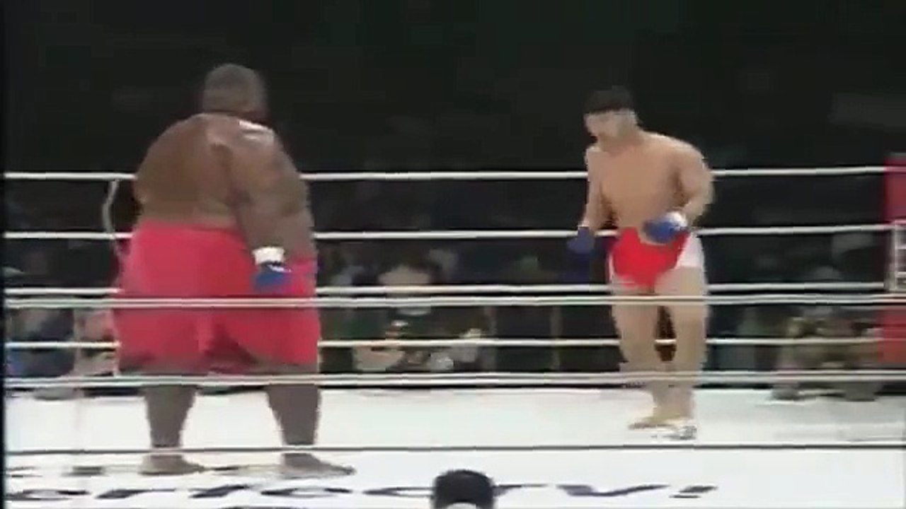 Самый смешной бой в истории MMA